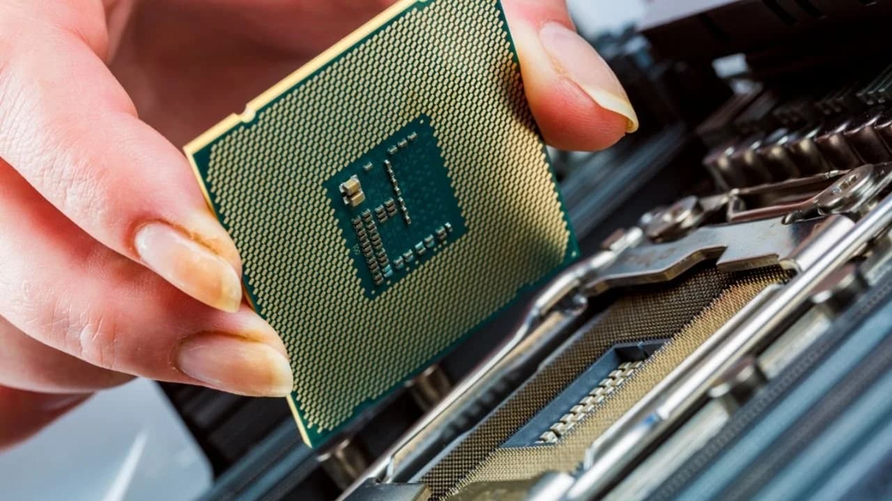 CPU ausbauen und reinigen – so geht's